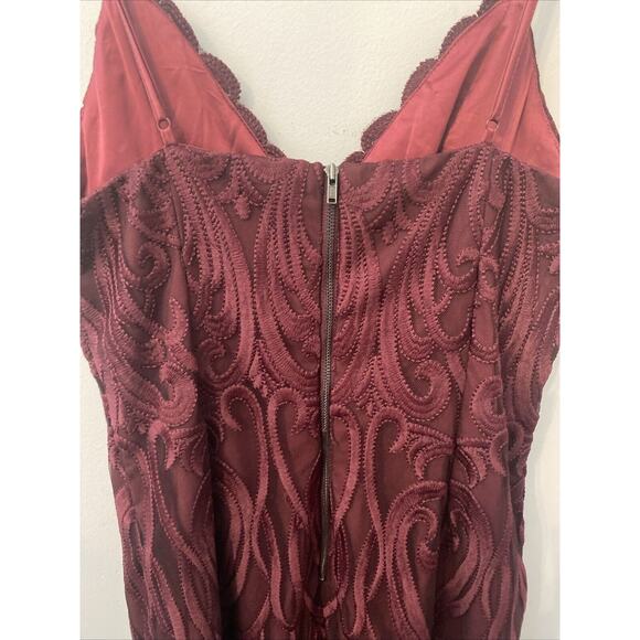 Bardot maroon lace dress size 6/small - Picture 8 of 10